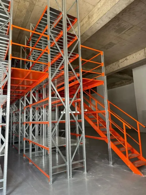 Aménagement de magasins, rayonnage et solutions de stockage sur mesure 