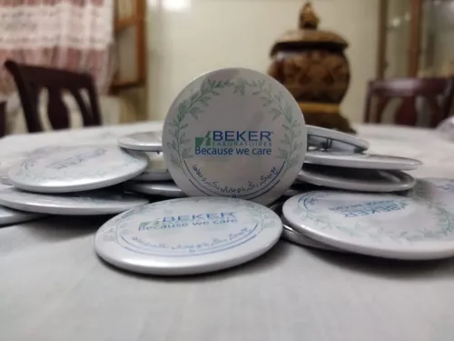 pin's macarons personnalisé (44mm et 58mm)