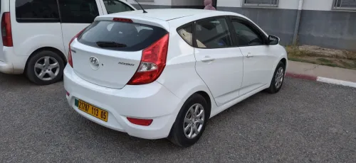 Hyundai Accent RB  5 portes 2013 Préstige