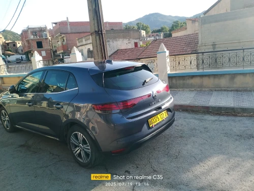 Renault Megane 4  2022 Techno