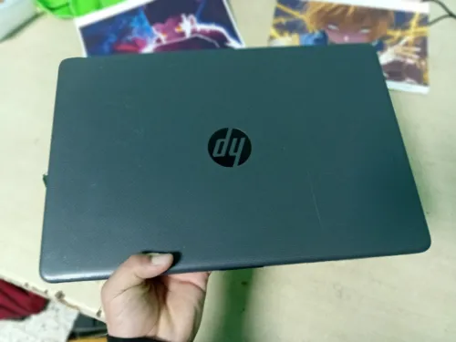 فيه تكسيرة خفيفة مديرونجيش /قابل للتفاوض Lap HP CPU: i3 11th Ram: 12 Gb ddr4 stockage:250G nvme 15"
