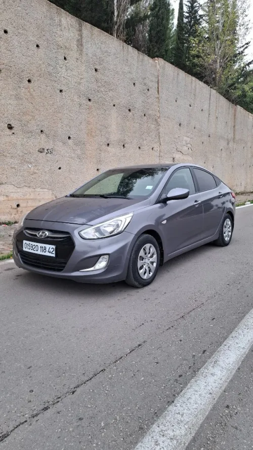Hyundai Accent RB  4 portes 2018 Accent RB  4 portes