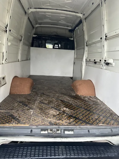 Iveco C11 2000