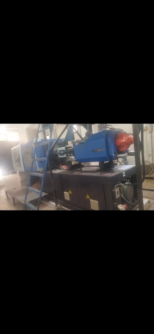 Machine injection pet 160 tonnes