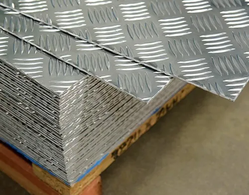 Tôle Aluminium Striée