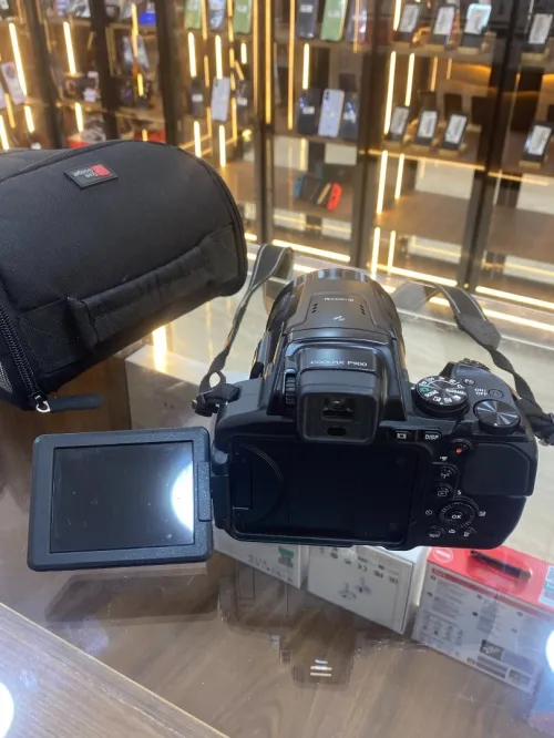 Nikon CoolPix P900