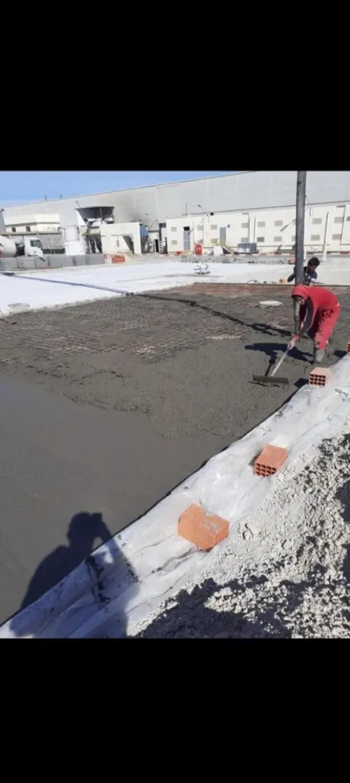 Travaux de Bâtiment . Ponçage Béton Armé et  Tallochage Pour Hélicoptère Dallage  Lissage de sol