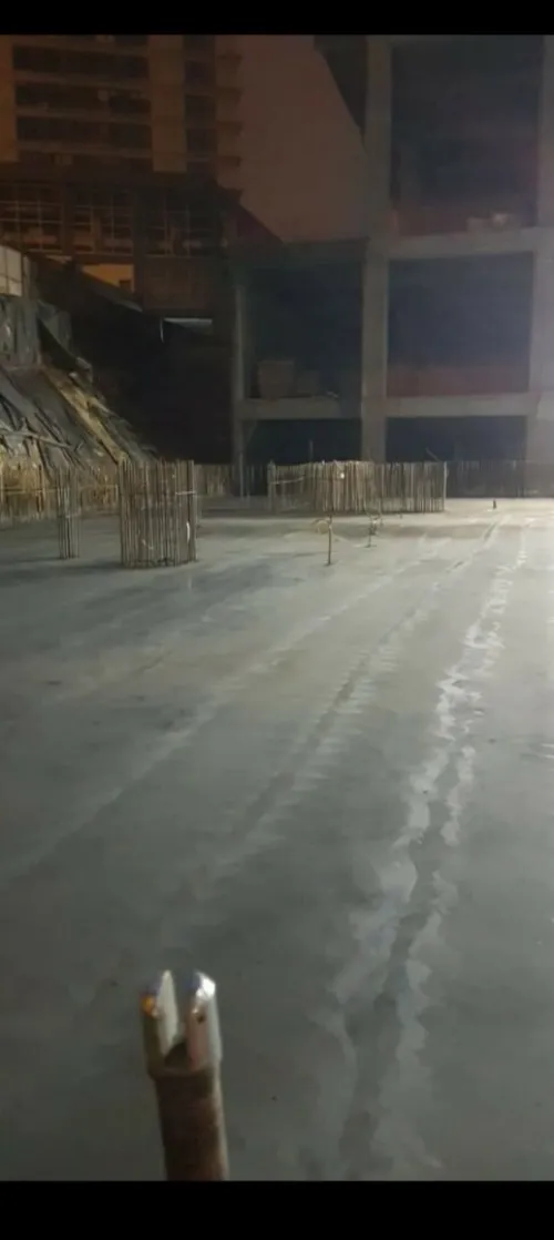 Travaux de Bâtiment . Ponçage Béton Armé et  Tallochage Pour Hélicoptère Dallage  Lissage de sol