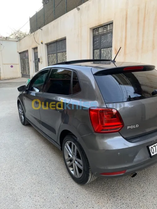 Volkswagen Polo 2015 CARAT