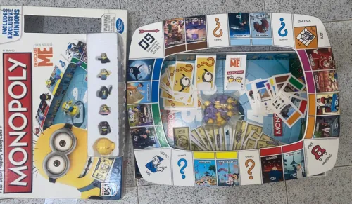 Monopoly ( despicable me edition)