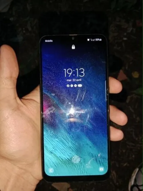 SAMSUNG A50
