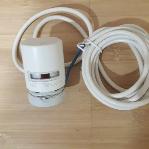 vanne 4 voies avec servo