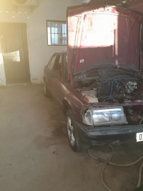 Mercedes Classe E 1983 Classe E