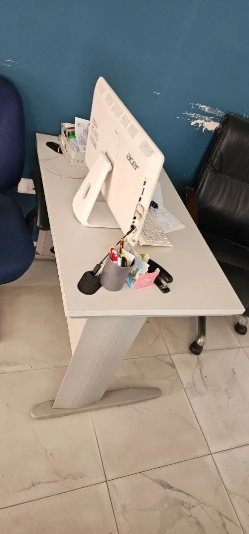 Bureau + chaises
