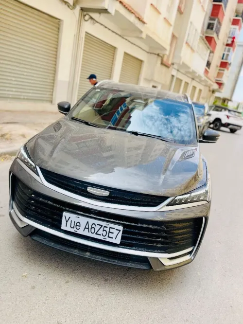 Geely Coolray 2025 Mfihach siège w mâle électrique