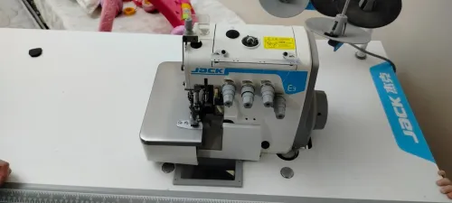 Surjeuteuse Jack
