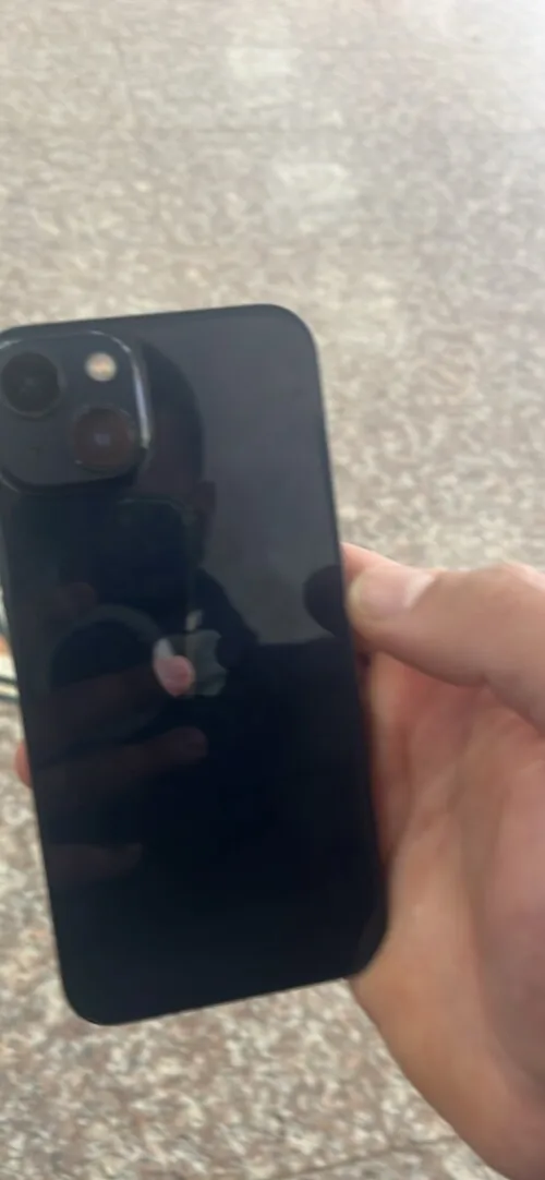 iPhone13 J’ai un iPhone13 jdid habte man France 7aja mama3wad fih jamais matfat7 garantie batterie 88% 128g C€ bien sûr 7aba na9iya bzf 