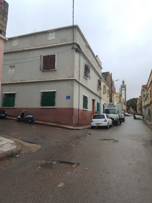 Vente Appartement Niveau de villa F7 Mostaganem Mostaganem