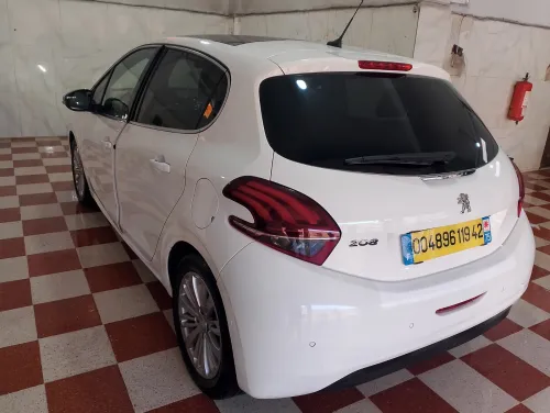 Peugeot 208 2019 Allure
