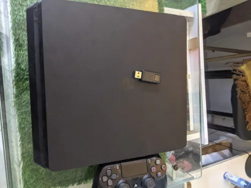 PS4 slim flashé version 9.00