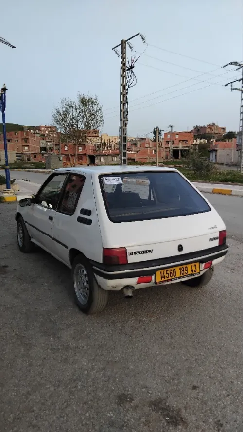 Peugeot 205 1989 