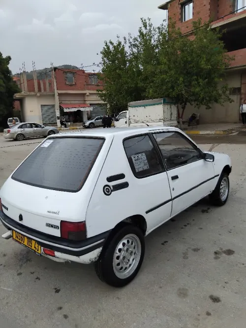 Peugeot 205 1989 