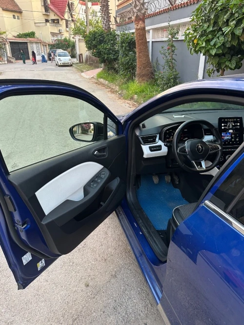 Renault Clio 5 techno 2023 