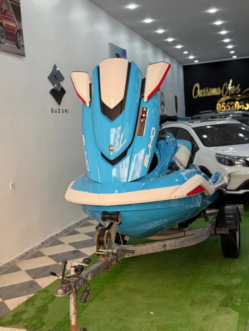 Jet ski