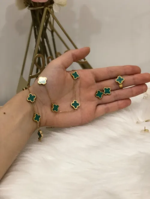 Parure vancleef 4 pièce 