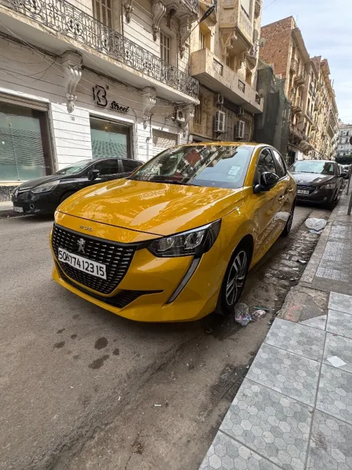 Peugeot 208 2023 E-Style