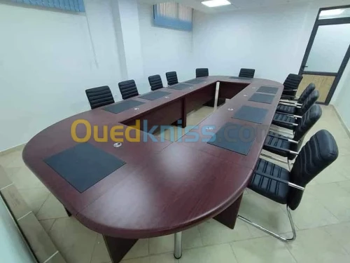 TABLE DE REUNION ET STATION DE TRAVAILLE