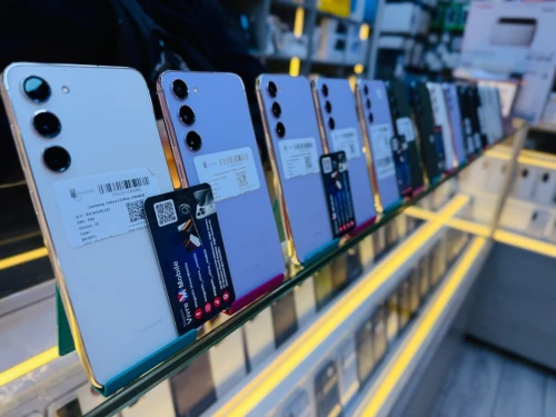 SAMSUNG S23 PLUS