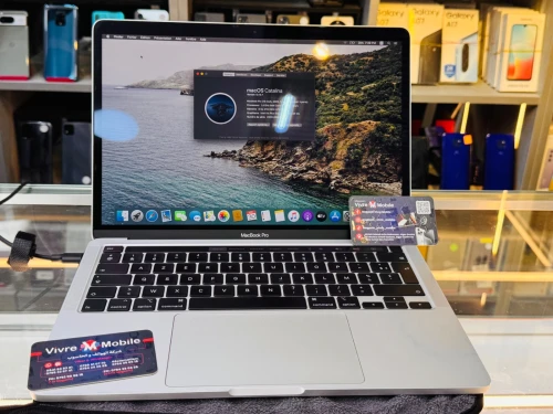 MacBook PRO 2020 8/256gb