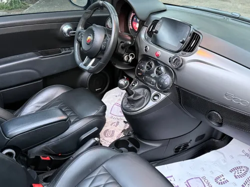 Fiat 500 2022 Abarth