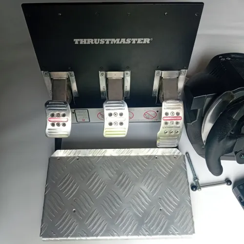 Simulateur Thrustmaster T500