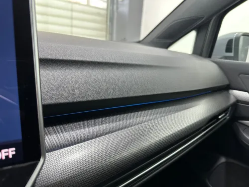 Volkswagen Golf 8 2025 R-Line