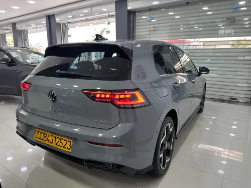 Volkswagen Golf 8 2025 R-Line