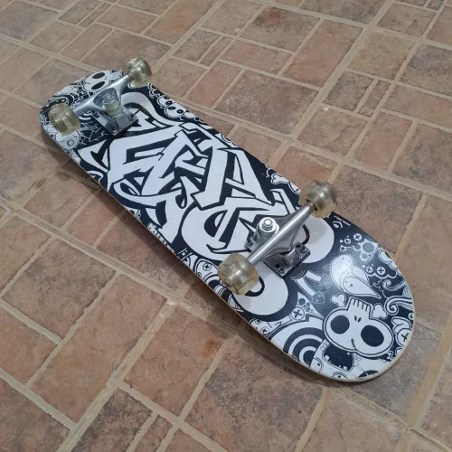 Skateboard
