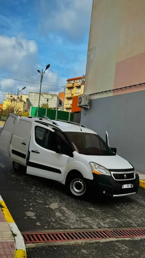 Peugeot Partner 2015 B9