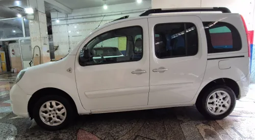 Renault Kangoo 2013 White Edition 106 chevaux