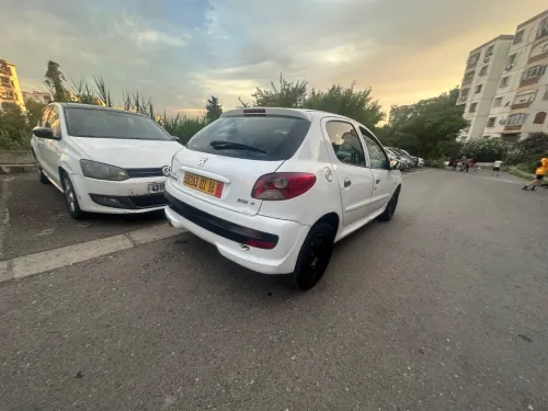 Peugeot 206 Plus 2011 206 plus