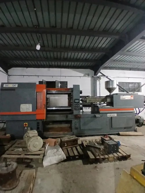 Machine injection plastique sandretto 350 tonnes 