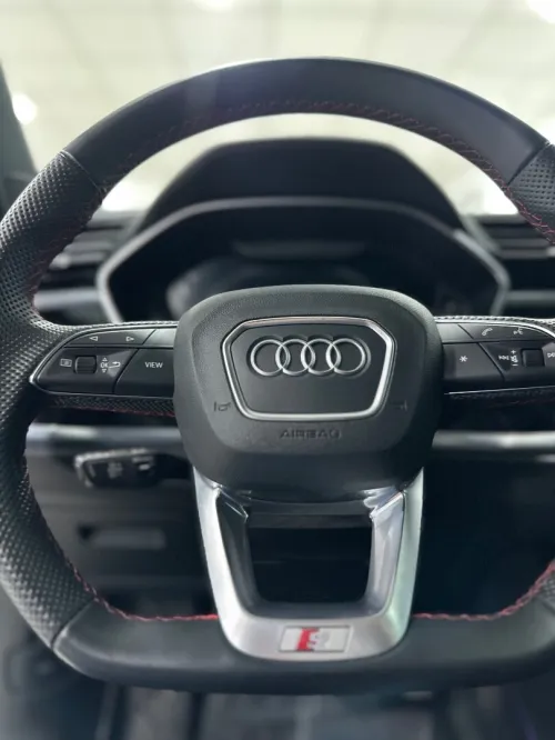 Audi Q3 2024 édition black