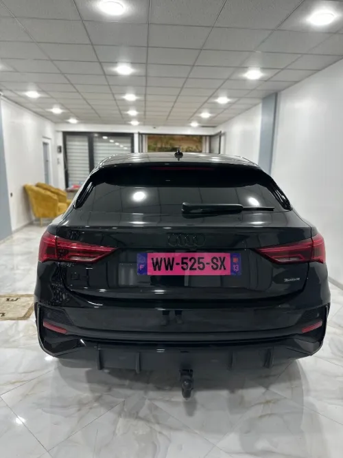 Audi Q3 2024 édition black