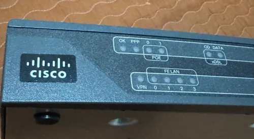 Routeur Cisco 800 série de France modèle C887