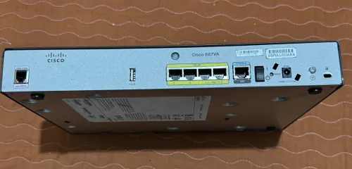 Routeur Cisco 800 série de France modèle C887