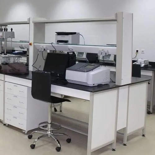 Paillasse de laboratoires en HPL