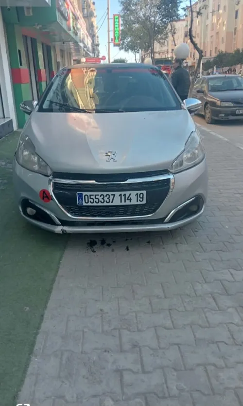 Peugeot 208 2014 Active
