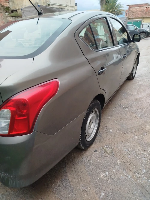 Nissan Sunny 2015 