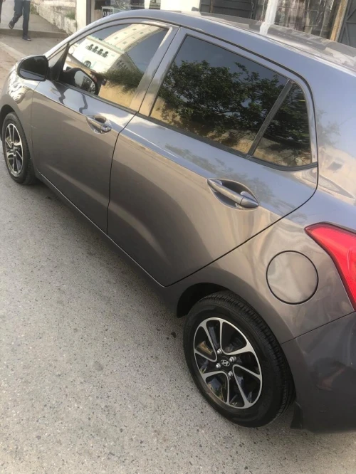 Hyundai Grand i10 2021 